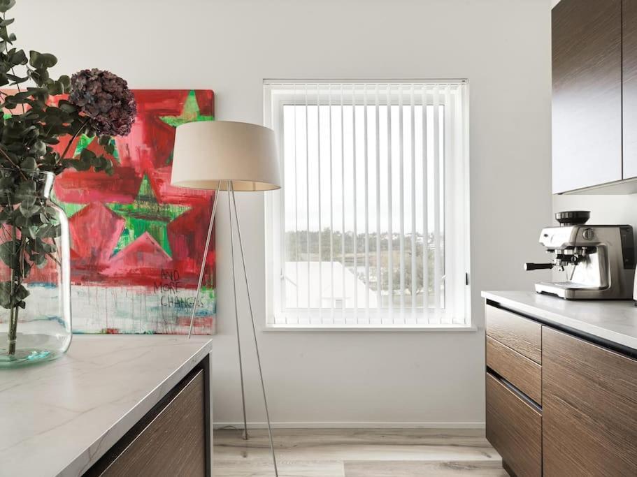 Modern Luxury Apartment - Ocean & Mountain Views เรคยาวิก ภายนอก รูปภาพ